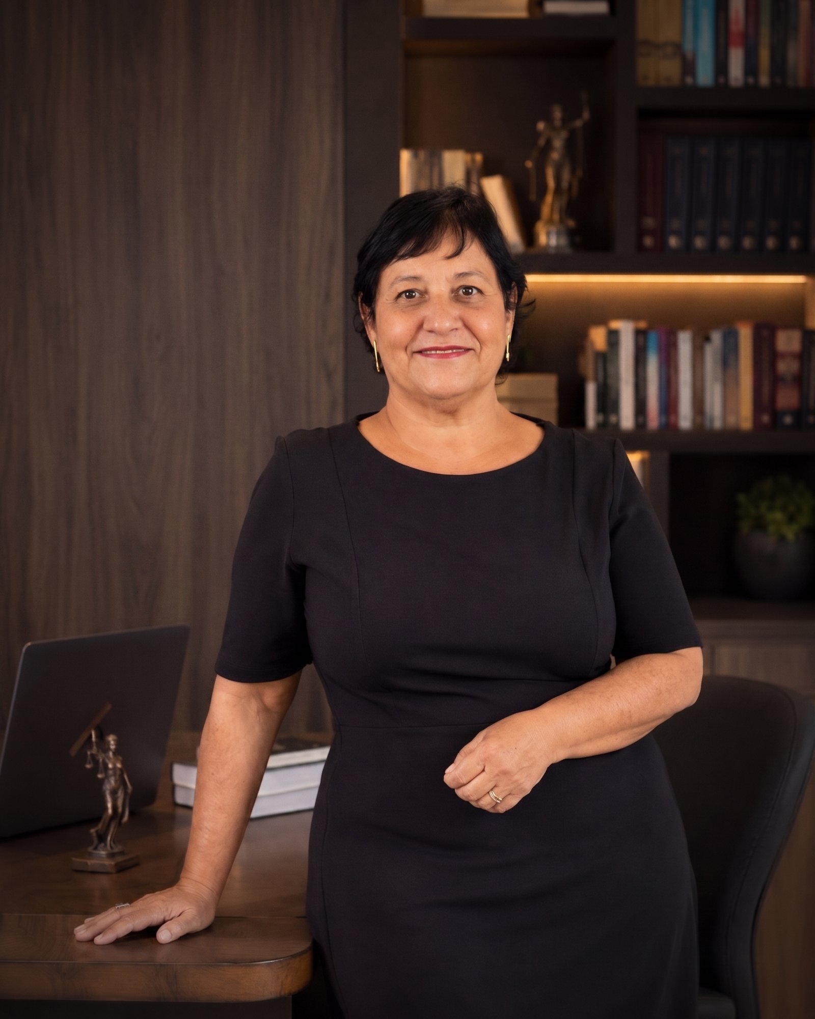 Retrato de Ana Célia Zampieri, advogada do Molina & Molina Advogados